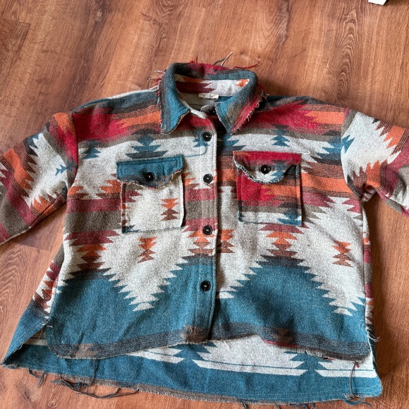 LA MIEL Tops - Cropped Oversized Shacked Flannel